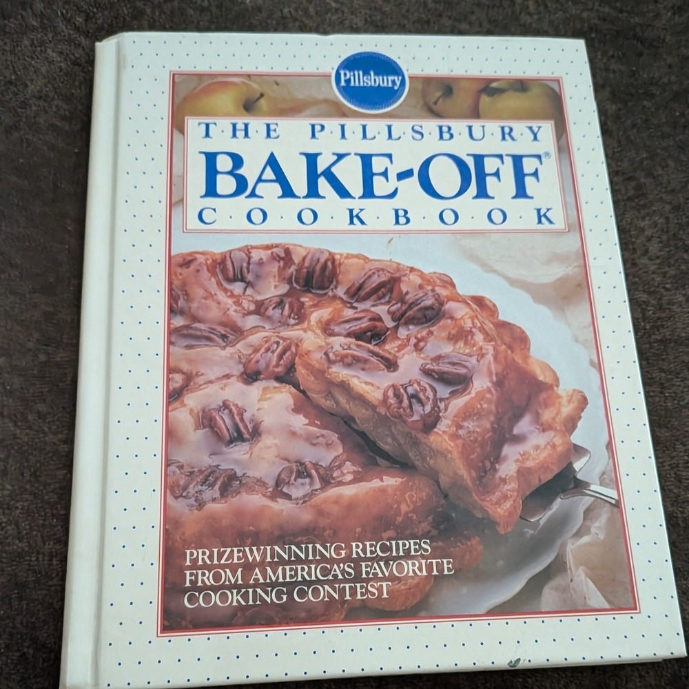 The Pillsbury Bake-Off Cookbook 1990 1st Edition Hardcover Prizewinning Recipes